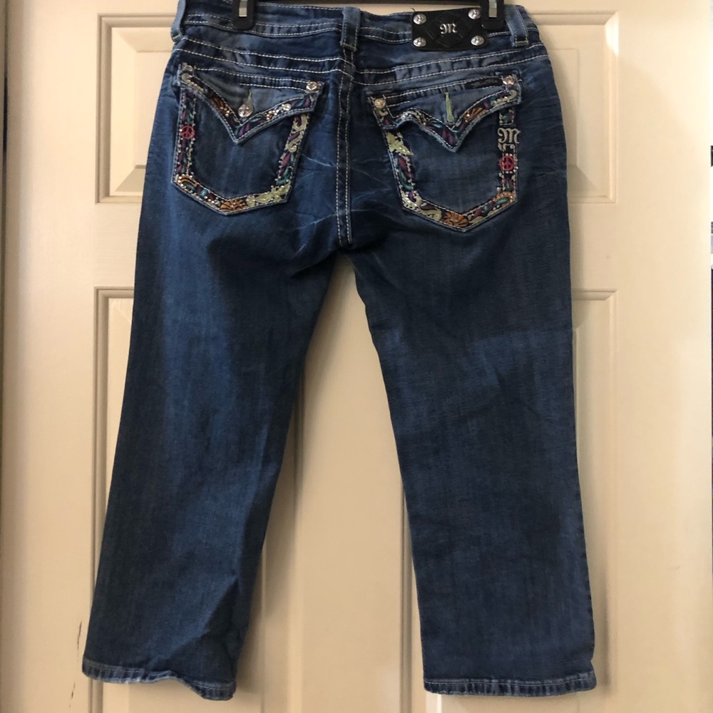 Size 30 miss me capris